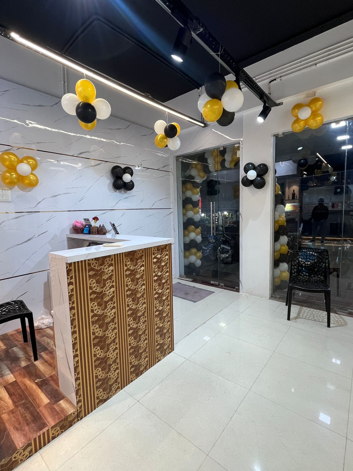 Landmark salon detailing